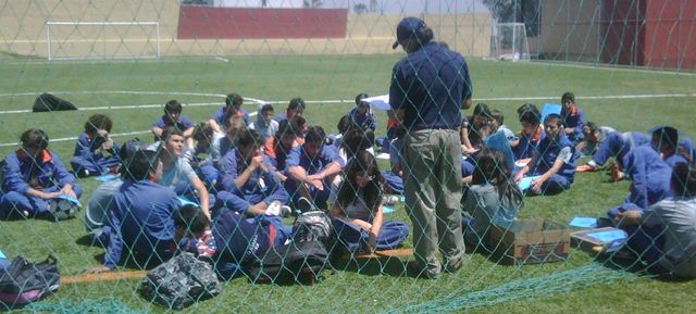 Entrega de cuadernillo de trabajo a todos los futuros Entrenadores