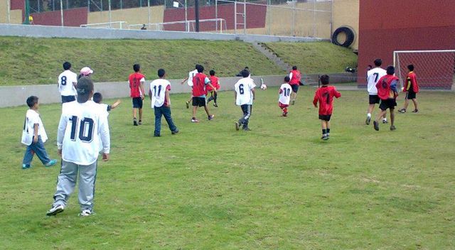Primer entrenamiento con los implementos entregados por KIA MOTORS
